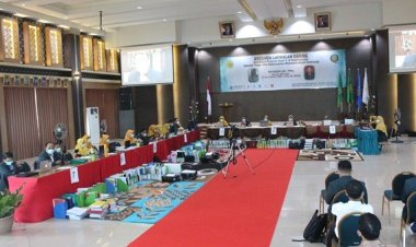 PRODI D III KEPERAWATAN  RAIH AKREDITASI B  OLEH LAM PT-KES