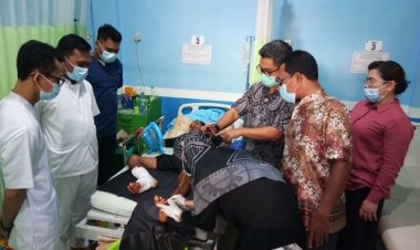 Pendampingan Perawat Luka Dalam Mendeteksi Dini Maserasi Pada Luka Kaki Diabetik menggunakan Flir On