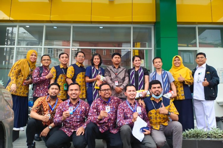 Visitasi Kampus ITEKES MUH KALBAR dari CMU Filipina