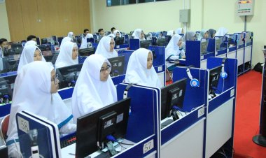 Laboratorium Komputer & Bahasa