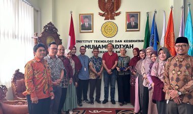 Universidad de Huelva, Spanyol  Kunjungi  ITEKES Muhammadiyah Kalbar